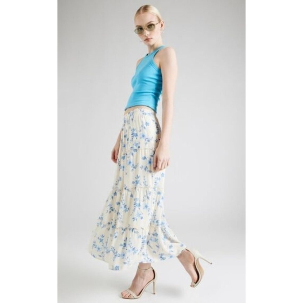 Hollister Skirt Womens XS Cream Blue Floral Tiered Boho Maxi Peasant Festival